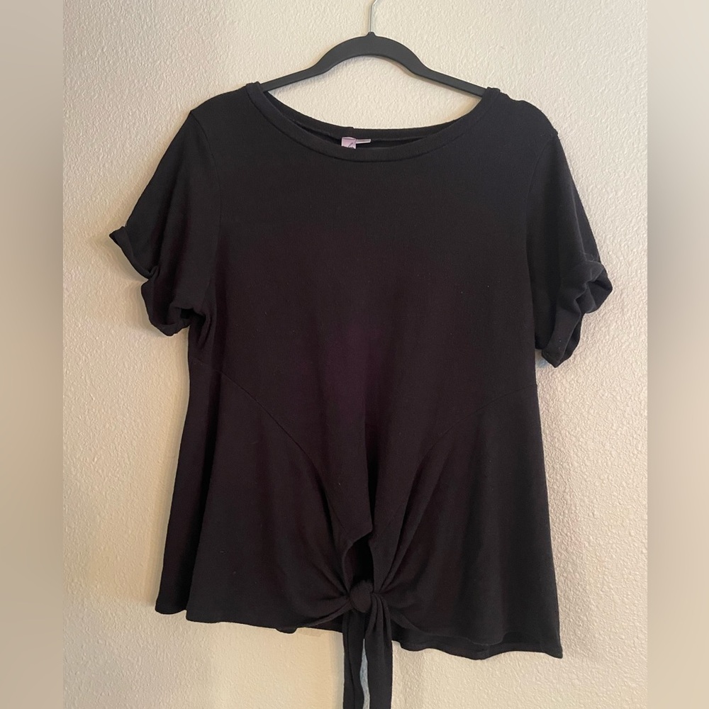 Alya size L black top with tie front